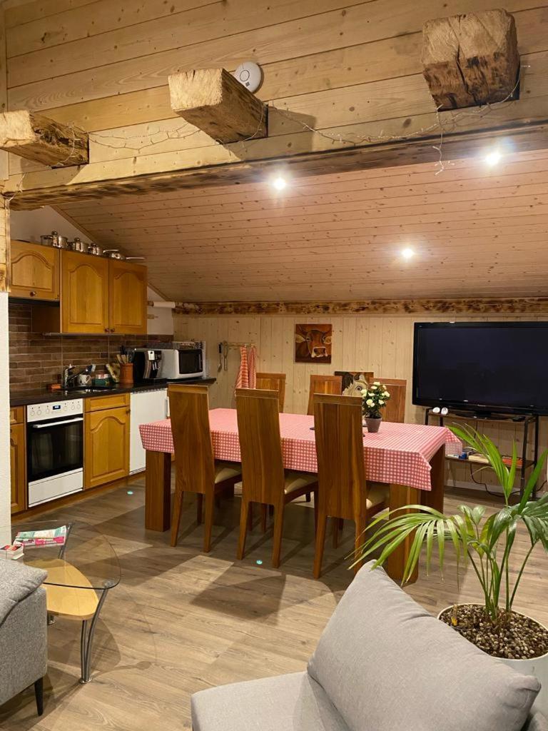 Chalet Baergstaeger Лаутербруннен Экстерьер фото